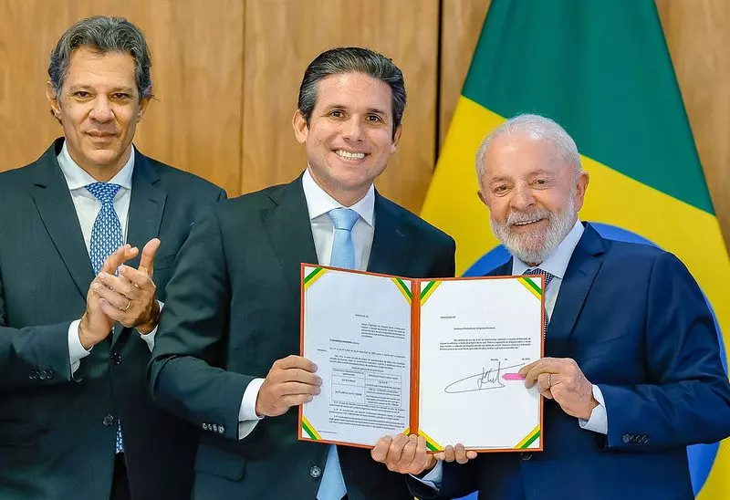 Pesquisas mostram apoio à taxação de ricos e redirecionam debate político