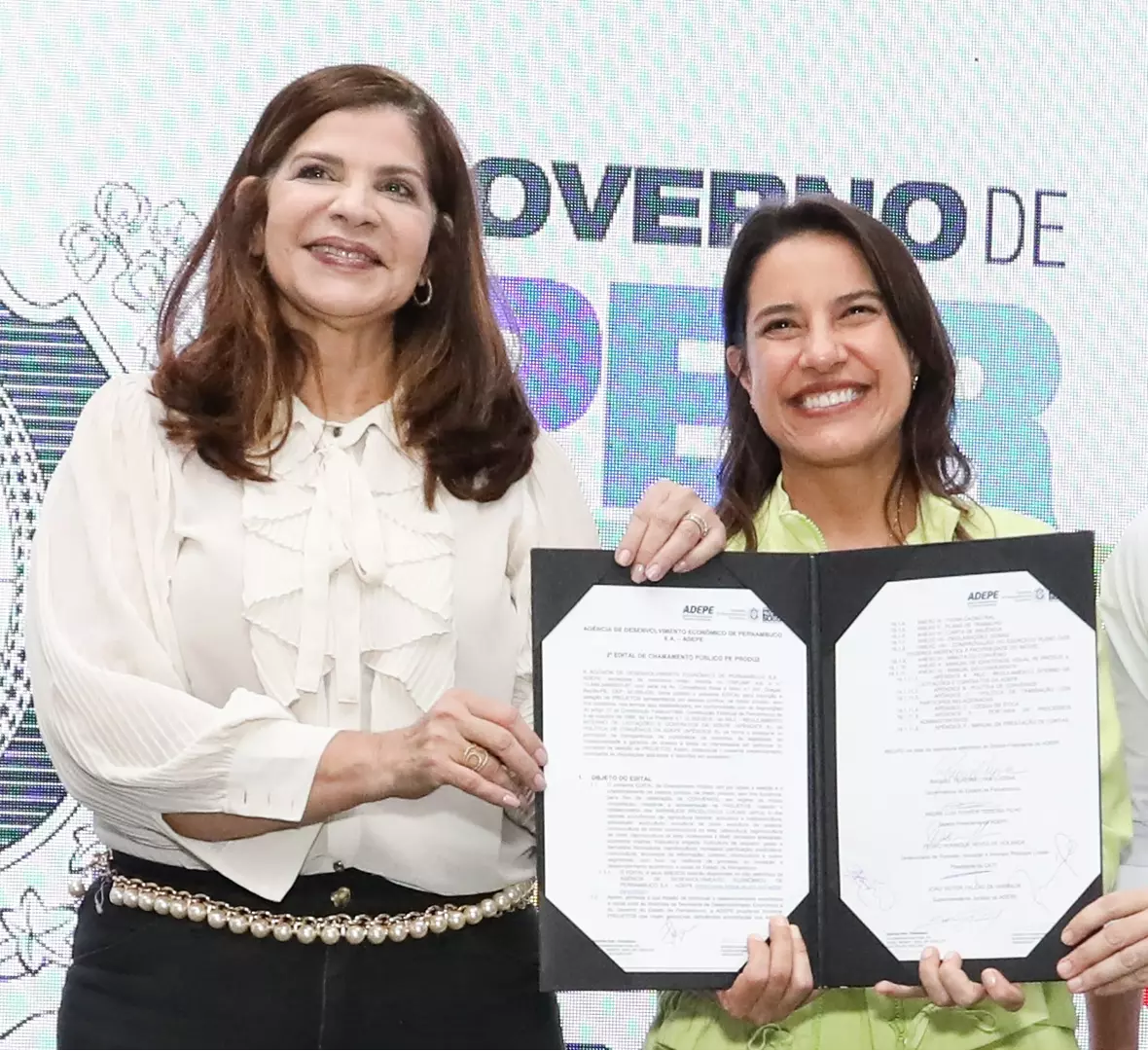 Deputada Socorro Pimentel é a nova líder do governo na Alepe