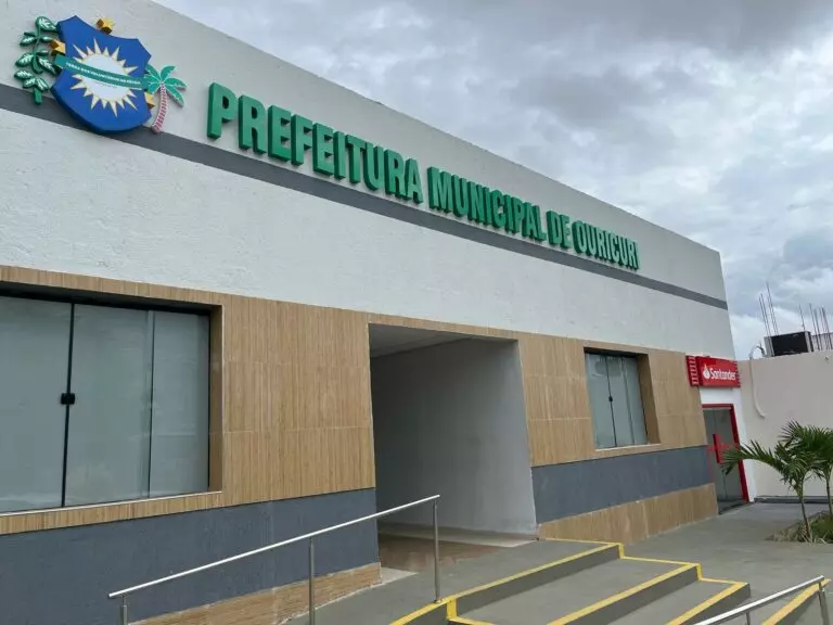 Prefeitura de Ouricuri emite nota sobre “concursado que foi flagrado com ponto eletrônico”