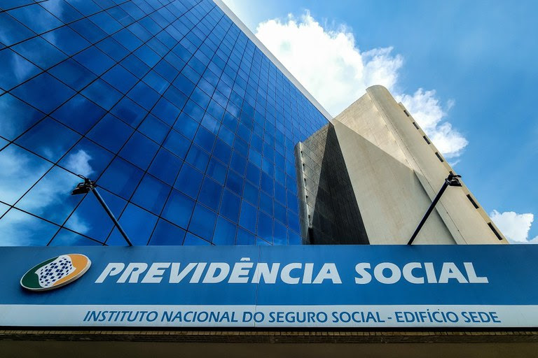 Mais de 82 mil aposentados e pensionistas de Pernambuco já receberam o ressarcimento