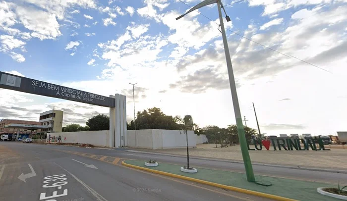 Indivíduos atacam vitima, levam motocicleta e pertences na zona rural de Trindade