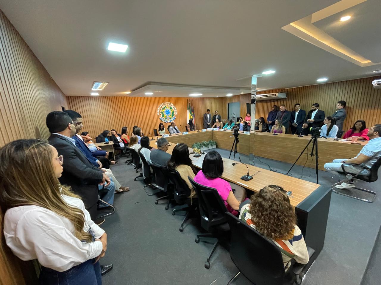 Câmara Municipal de Ouricuri realiza sessão solene em homenagem às mulheres