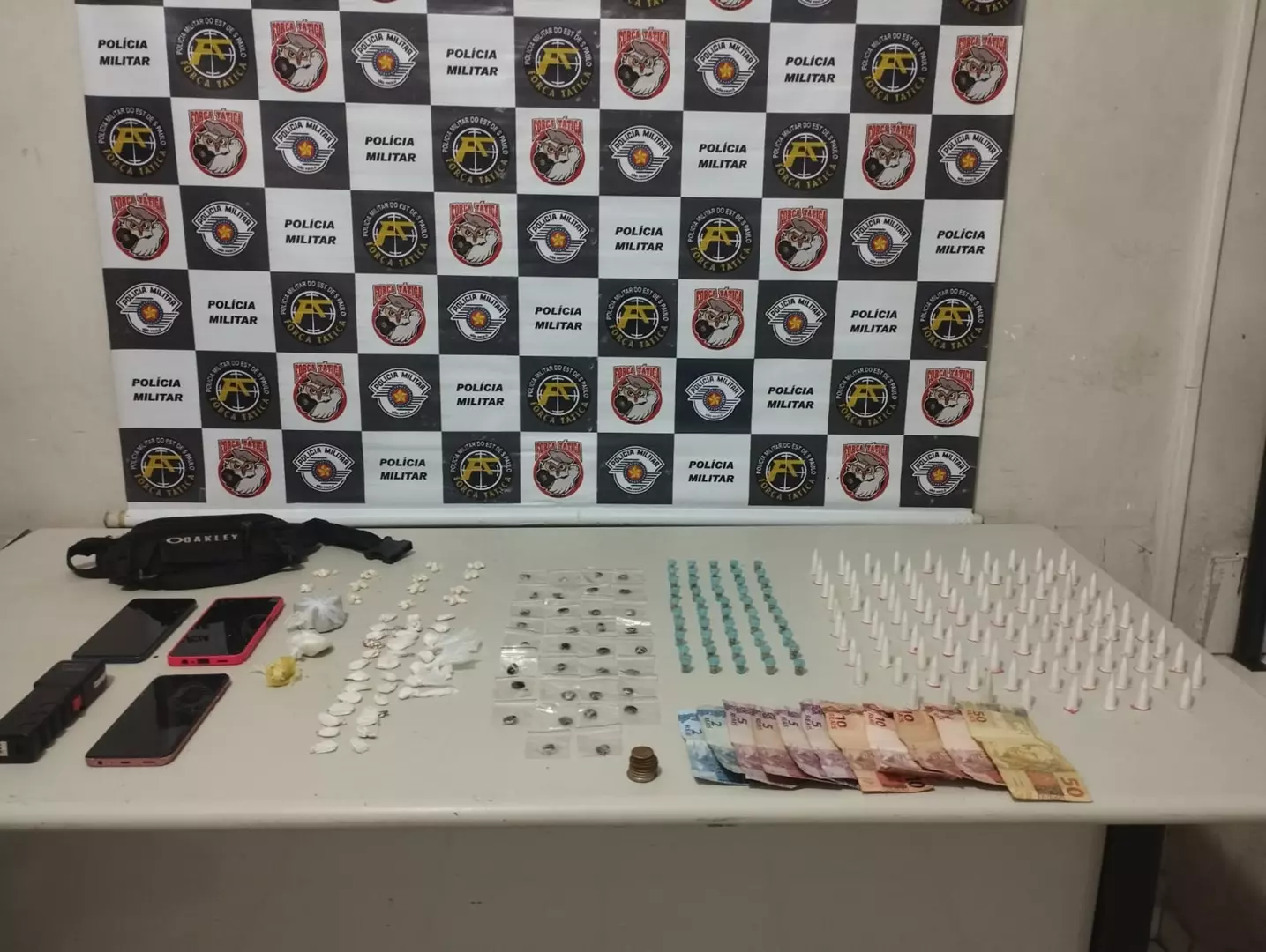 Ação da PM desmonta “biqueira” de drogas em Gália