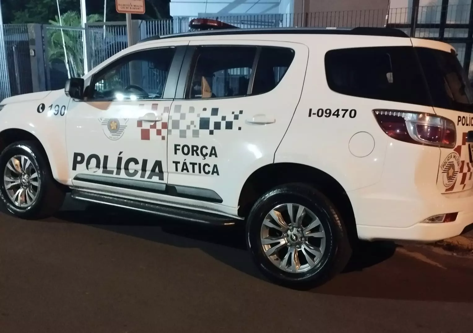 Rapaz é baleado nas costas e fica em estado grave em Garça