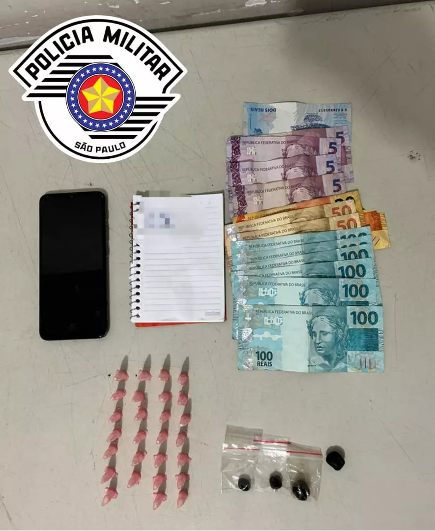 PM prende jovem com drogas e dinheiro em Garça
