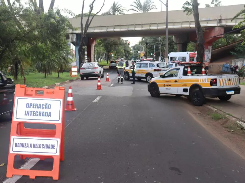 Motociclistas lideram infrações em operações de fiscalização da Emdec