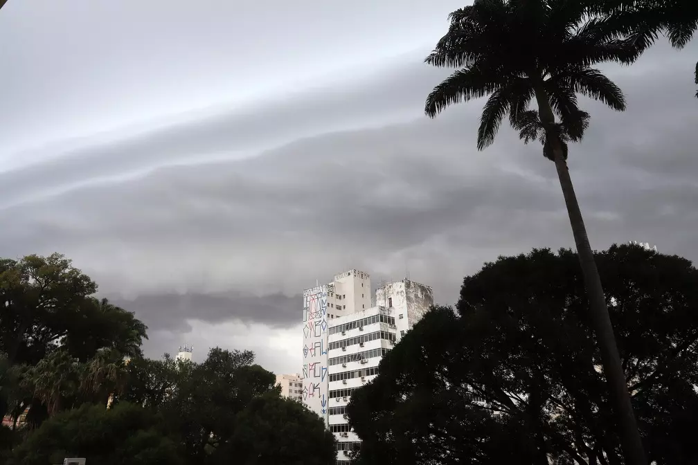 Defesa Civil alerta para frio intenso e risco de tempestades