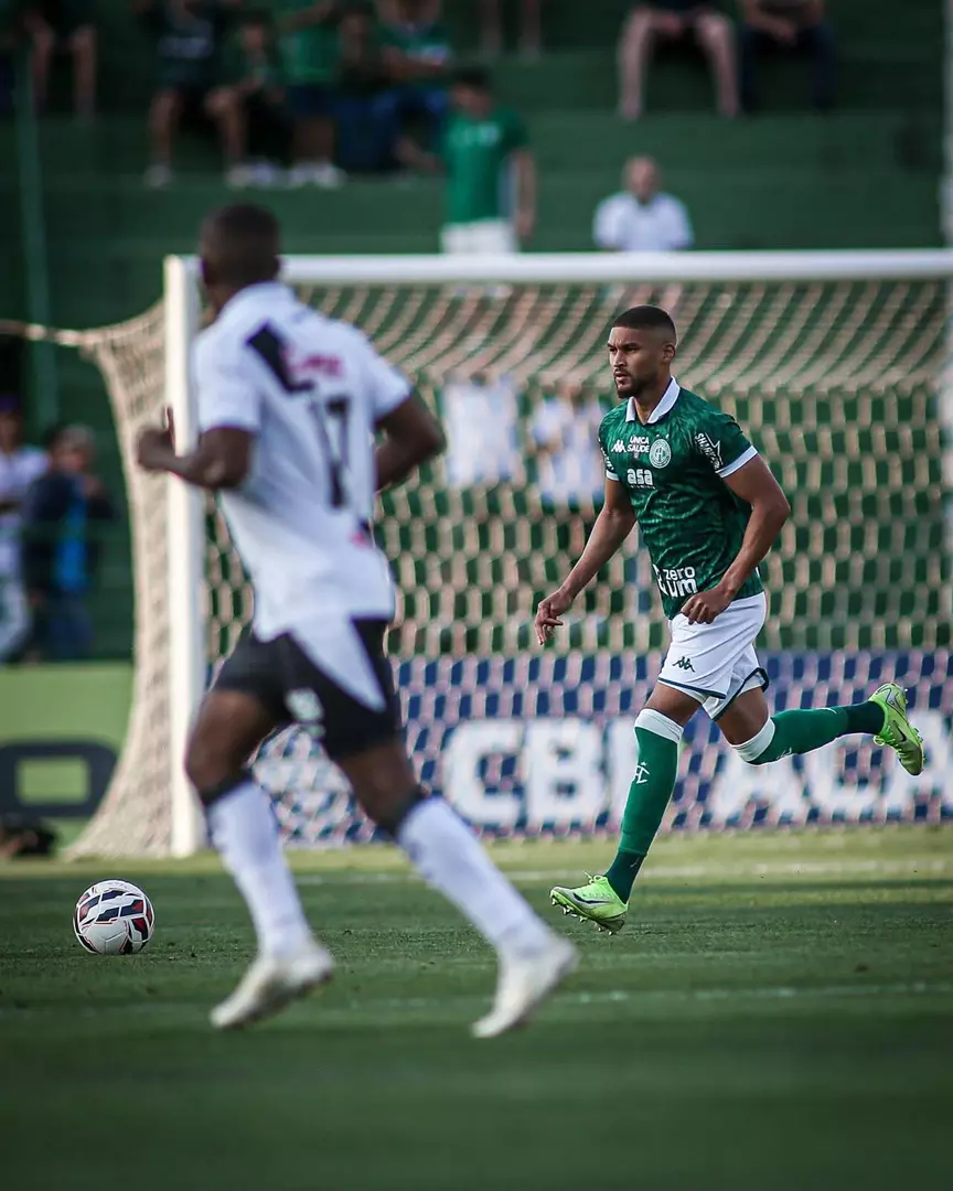Ponte Preta vence dérbi e larga na frente no quadrangular da Série C