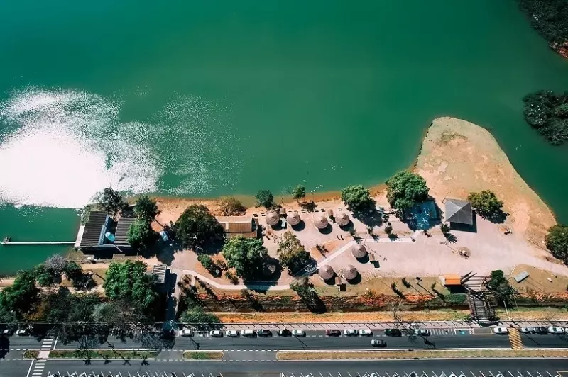 CLT avança na infraestrutura com piso intertravado, parcão e pedalinhos