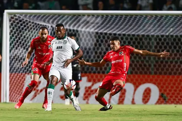 Guarani vence fora de casa e conquista a primeira vitória no Paulistão 2026