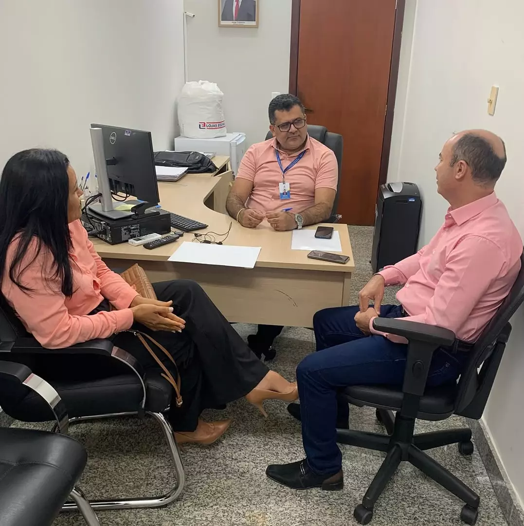 Prefeito de Goiatins busca apoio Estadual para executar serviços na zona Rural