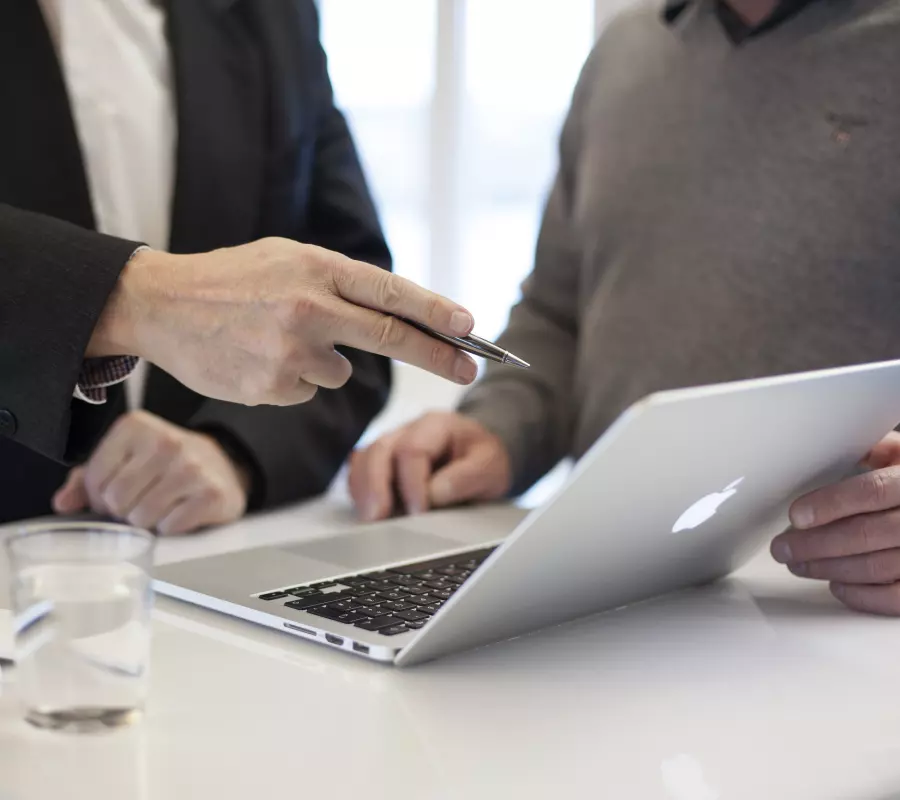 Consultoria e Desenvolvimento de Soluções