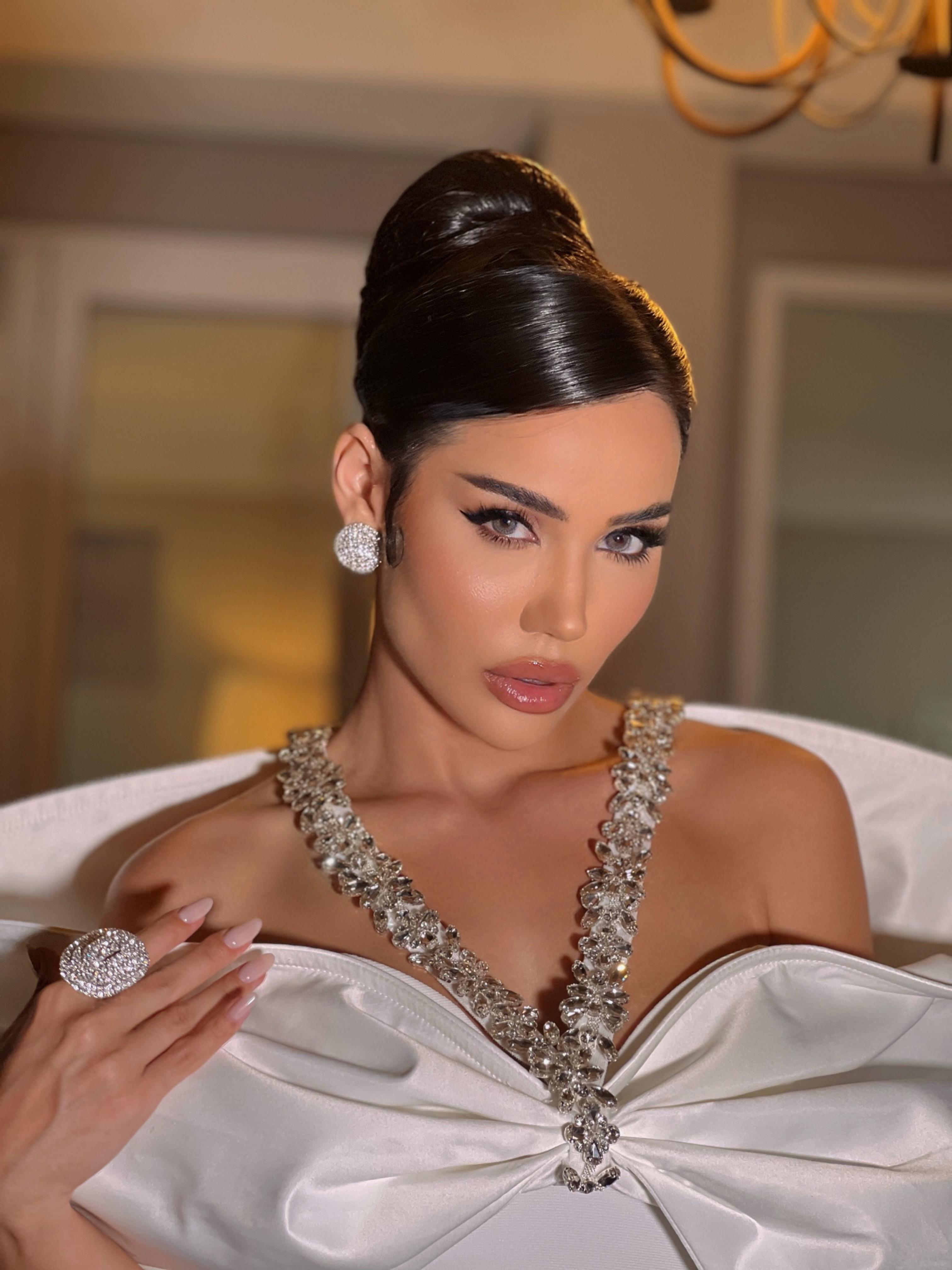 Etapa Miss Universo SC 2026: Giovana Rodrigues conquista a faixa Miss Elegância