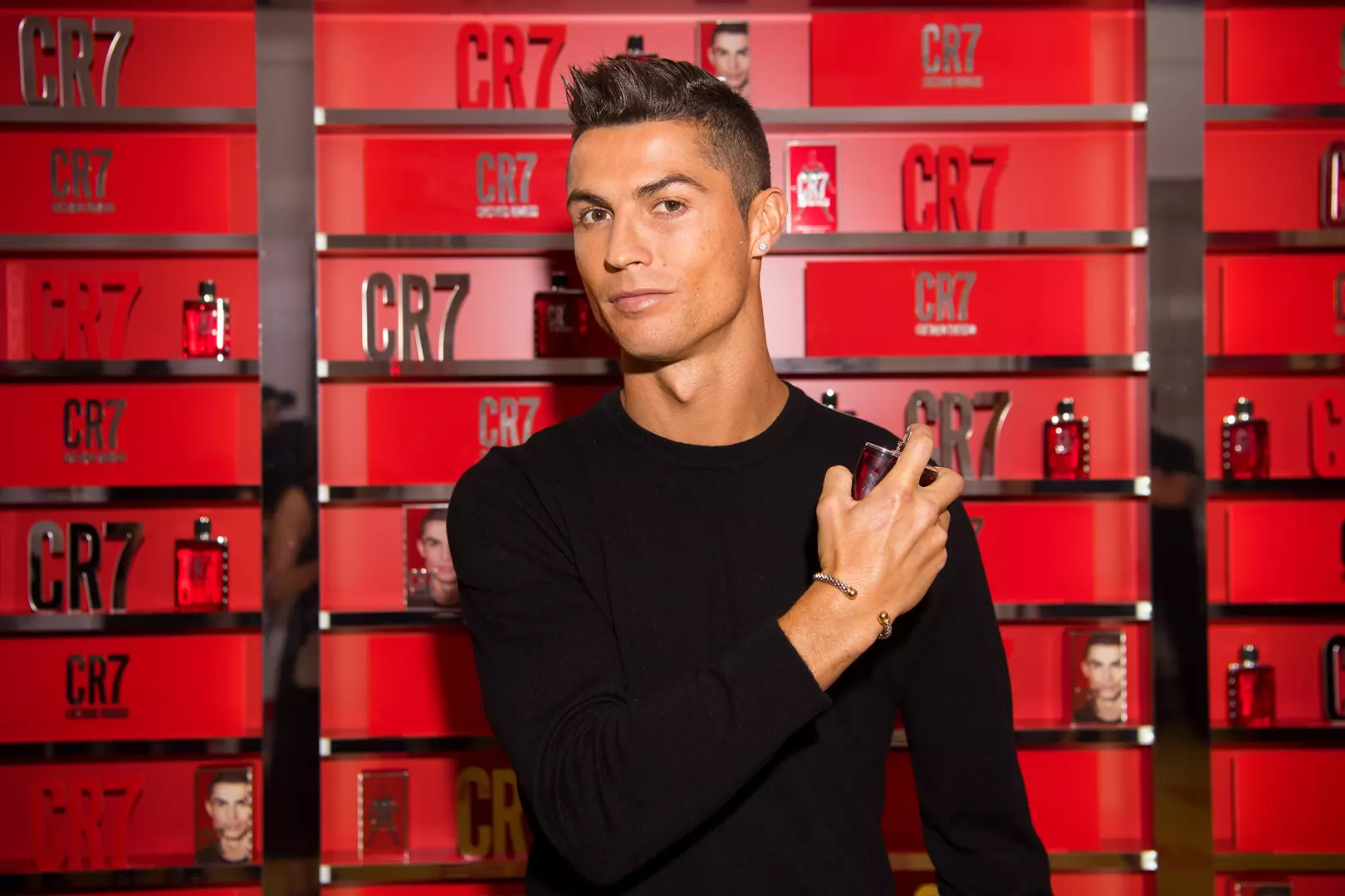 Descubra quanto o craque Cristiano Ronaldo Ganha Por Post No Instagram