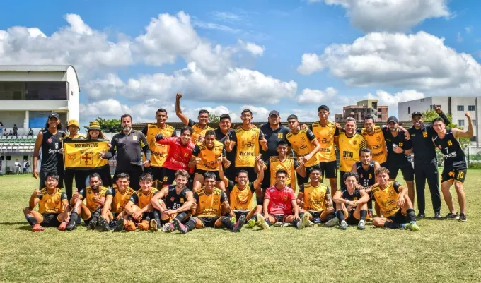 ARTUR COSTA: Treinador garante o Destroyers, na copa Simon Bolivar!