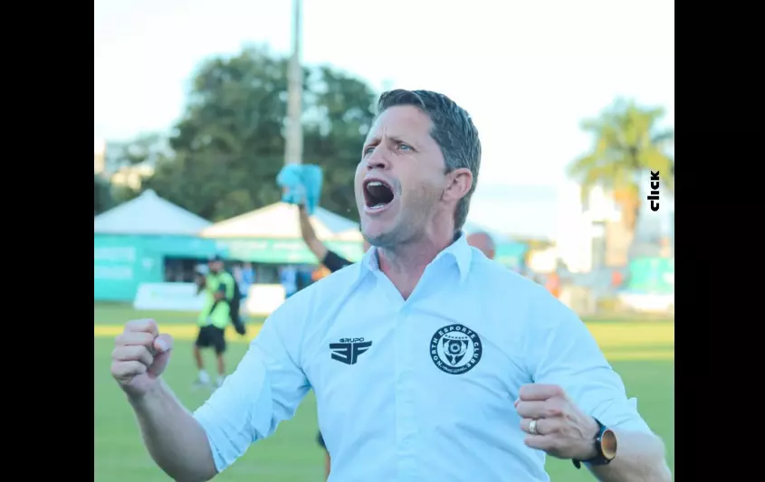 PAULINHO GUARÁ: Treinador comandará o North-MG, no módulo II mineiro de 2025!