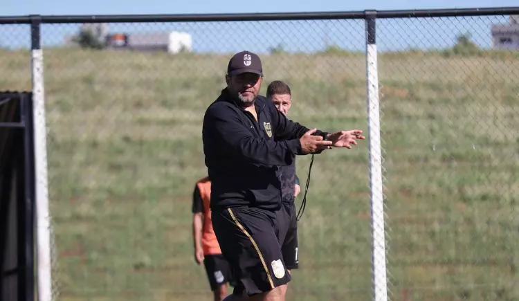 RAFAEL ANDRADE: Galo Maringá, fecha fase classificatória de forma invicta!