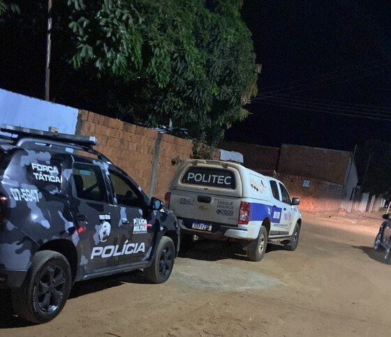 Comando Vermelho troca tiros com a Polícia Militar e cinco morrem
