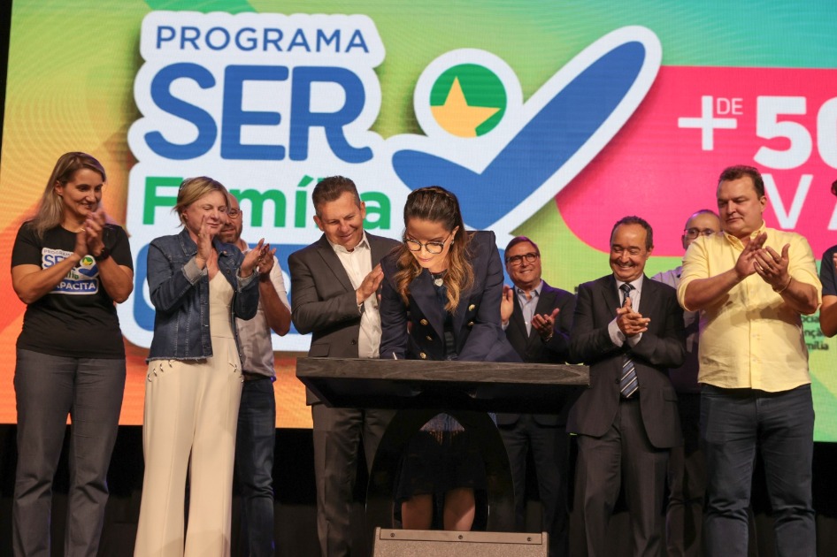 Idealizado pela primeira-dama de MT, programa SER Família Capacita forma primeiras turmas