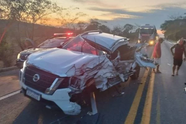 Cantor gospel Regis Danese sofre acidente em rodovia de Goiás