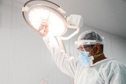 Tosse persistente e suor salgado podem ser sinais de fibrose cística