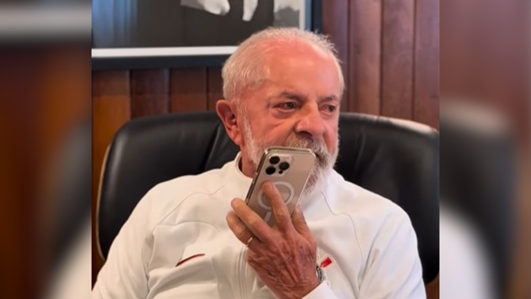 Lula e Janja ligam para Walter Salles: 