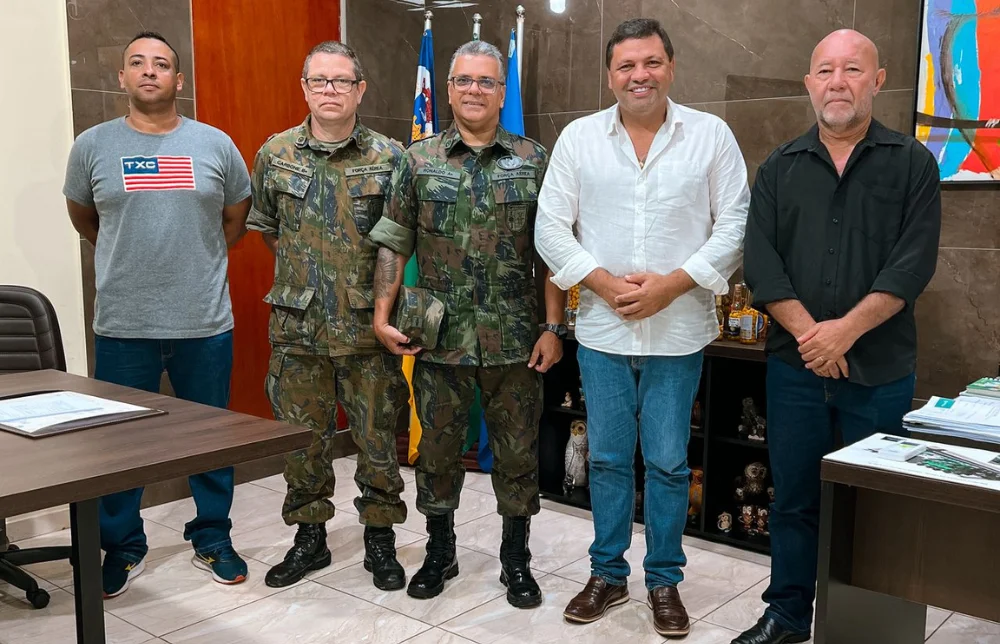 Parceria inédita? Prefeito de São Félix do Araguaia e Aeronáutica discutem ações e reforça parceria em visita estratégica