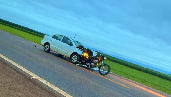 Motociclista morre em acidente com Voyage na BR-174, em MT