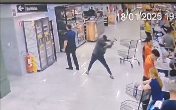 TJ solta homem que atacou gerente de supermercados com pá em MT