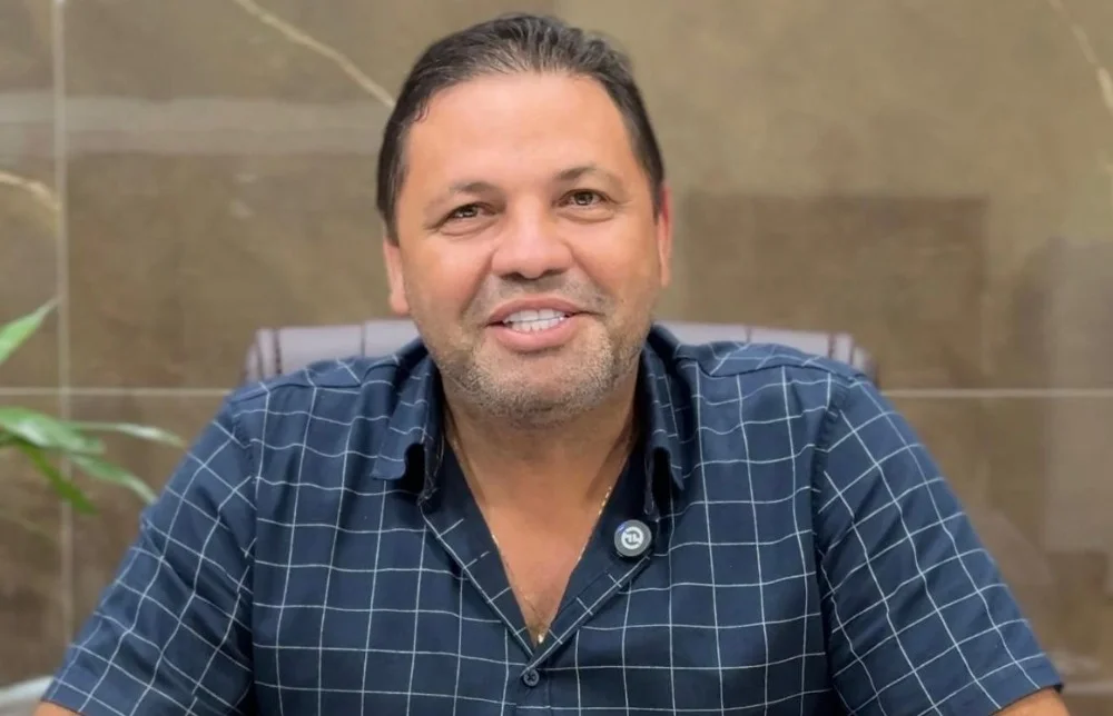 Prefeito Dr. Acácio dá ordem de serviço para obras em 129 km de estradas vicinais