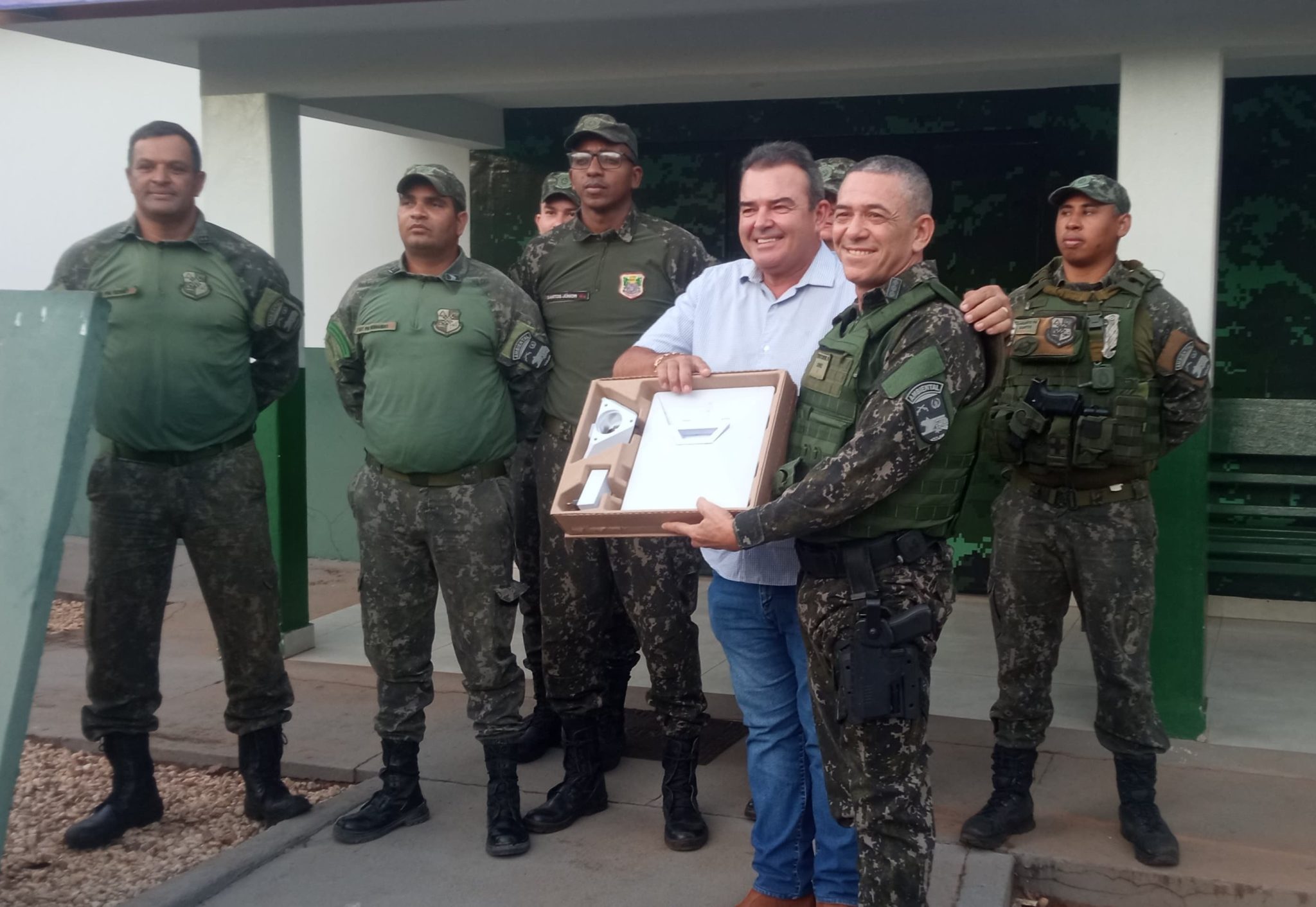 PM Ambiental do Araguaia recebe doação de internet via satélite para reforçar patrulhamento