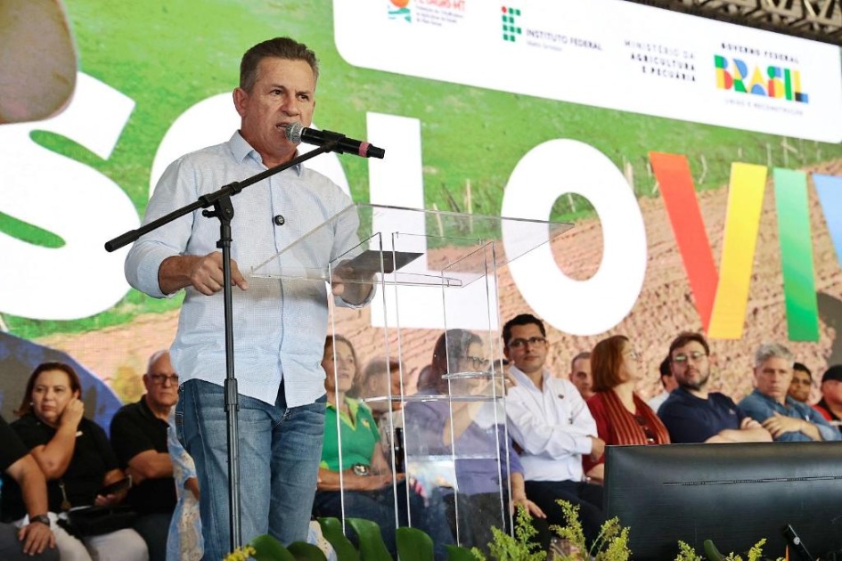 Mauro Mendes cita investimentos do Estado na Agricultura Familiar: 'Temos um dos maiores programas do país'