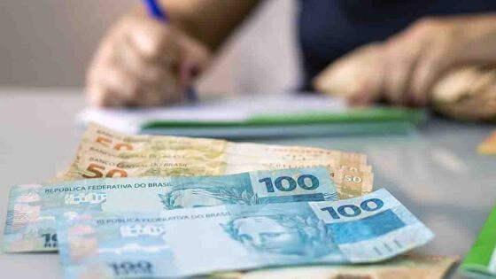 Estado suspende descontos de consignados de mais 3 instituições