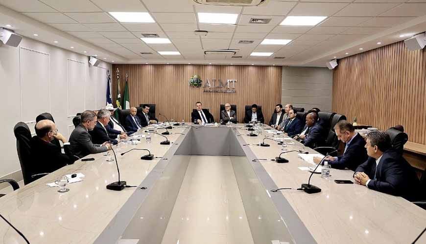 Proposta do Governo de MT limita até 35% descontos dos consignados e acaba com cobrança de taxas de órgãos públicos