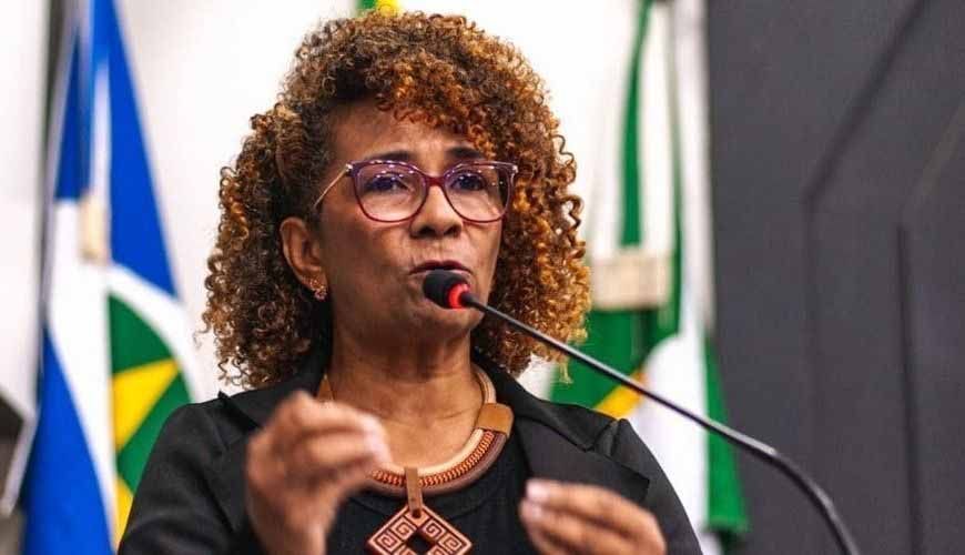 Cassada por 'rachadinha', ex-vereadora do PT volta à política como suplente na AL