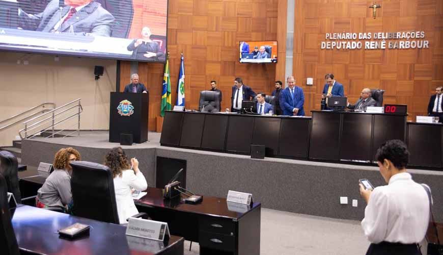 Deputados aprovam Lei de Diretrizes Orçamentárias para 2026