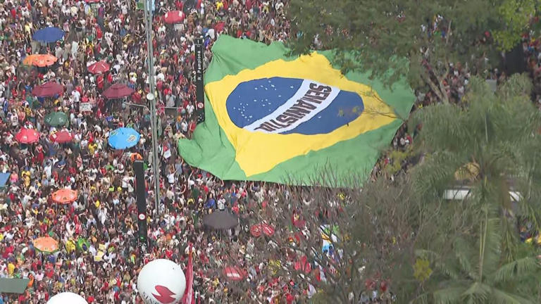 Ato contra anistia e PEC da Blindagem leva 42,4 mil pessoas à Paulista, e 41,8 mil a Copacabana