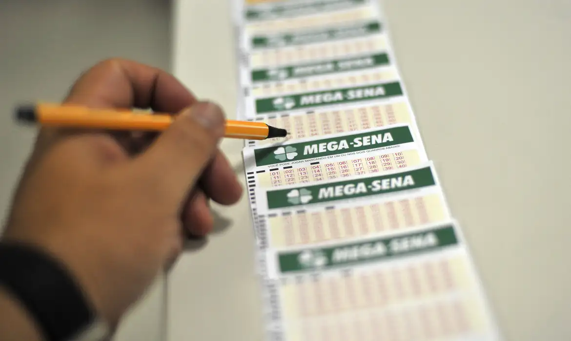Mega-Sena sorteia neste sábado prêmio acumulado em R$ 42 milhões