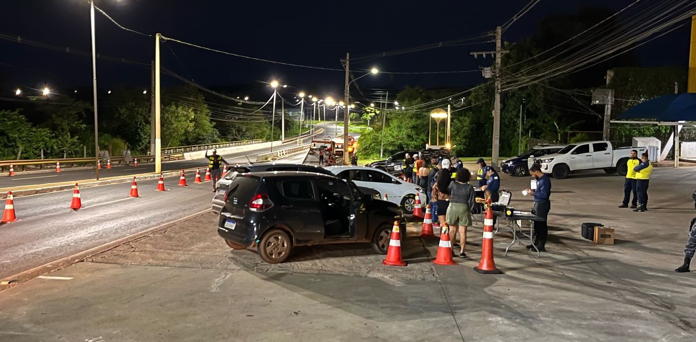 Operações Lei Seca em Cuiabá terminam com 12 condutores presos na madrugada deste domingo (30)