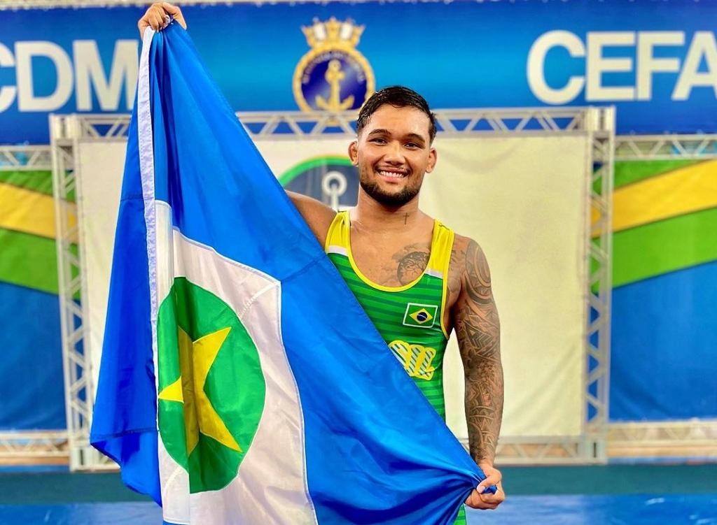 Atleta atendido no programa de bolsas do Governo de MT é convocado para a Seleção Brasileira de Wrestling