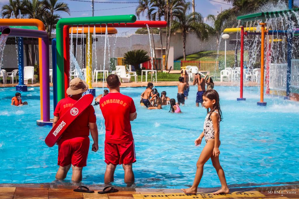 Corpo de Bombeiros lista ações para prevenir e agir em casos de afogamento