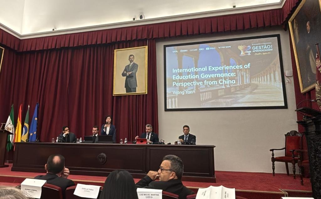 Seduc leva experiência da educação estadual a debate internacional sobre gestão da aprendizagem