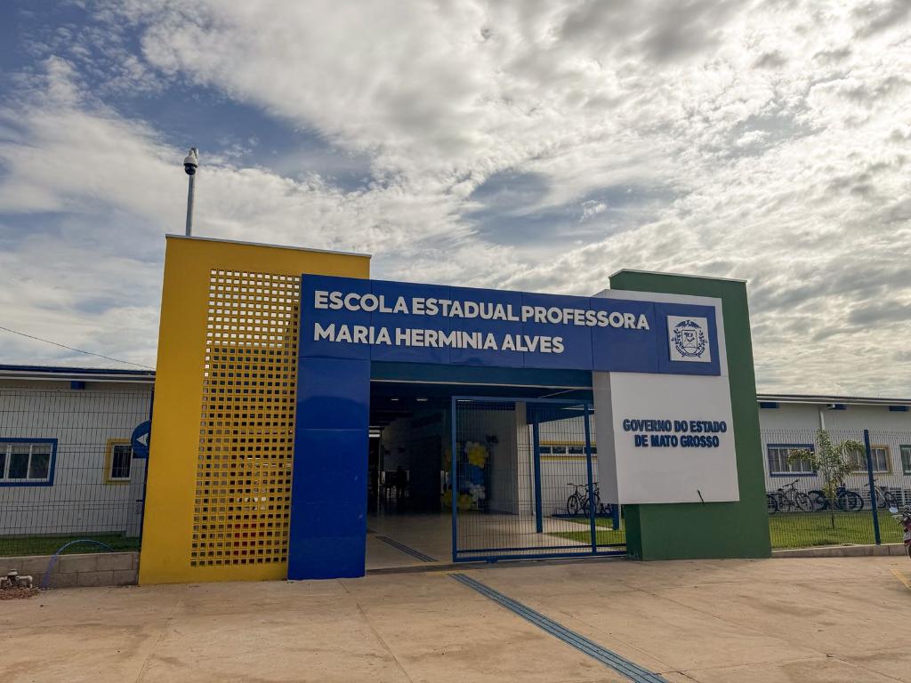 Governo de MT inaugura Escola Estadual Professora Maria Hermínia Alves em Cuiabá
