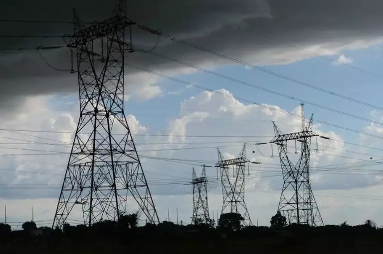MPRO e MPF cobram indenização de R$ 2 milhões por apagões em RO e AC