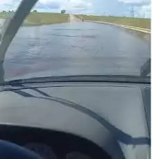 Nível do rio Araras diminui e PRF anuncia retomada do tráfego na BR-425