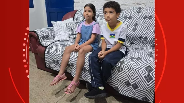 Menino de 7 anos aprende Libras para se comunicar com amiga surda em RO