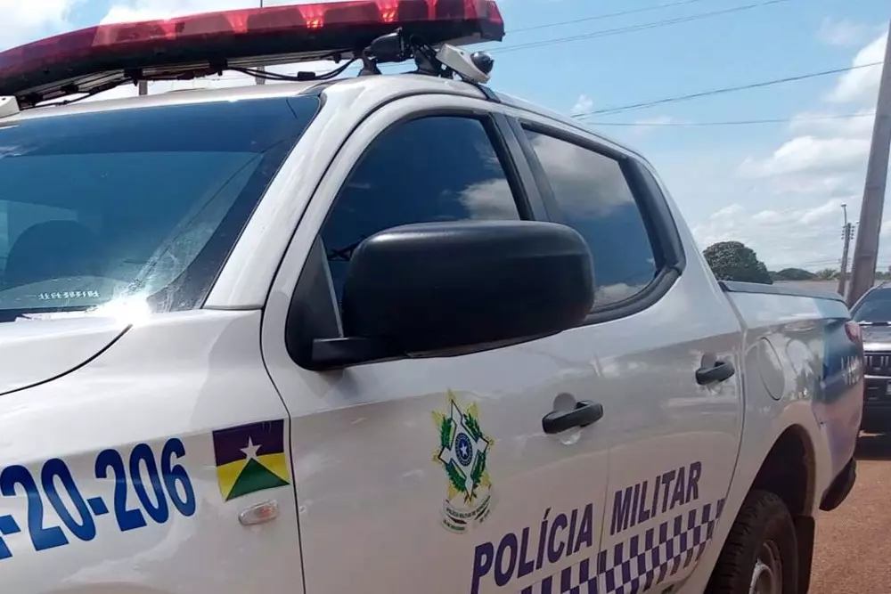 Falsos policiais são presos vendendo publicidade e revistando comércios em RO