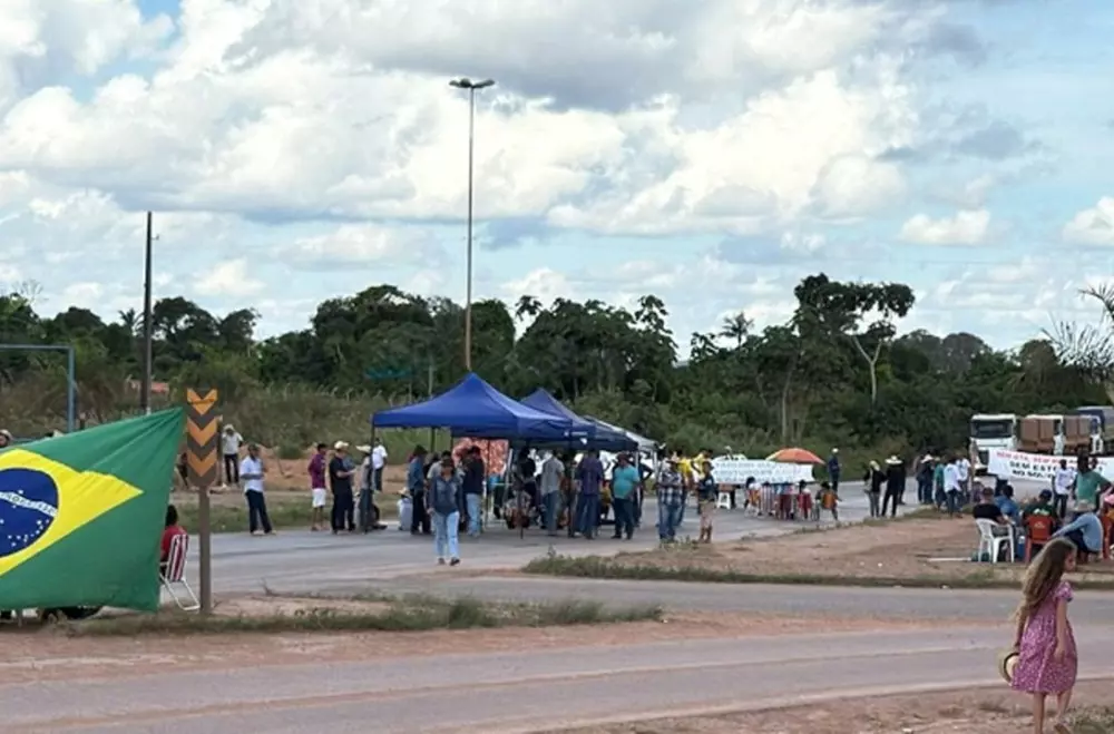 PRF confirma que a BR-364 amanheceu liberada no km 563