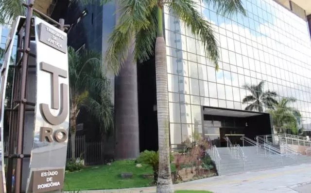 Justiça mantém a condenação de policial por não atender chamado de espancamento que resultou em morte