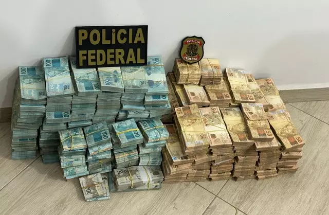 Prefeito é afastado do cargo após operação da PF sobre esquema de corrupção; R$ 14 milhões foram encontrados com servidor